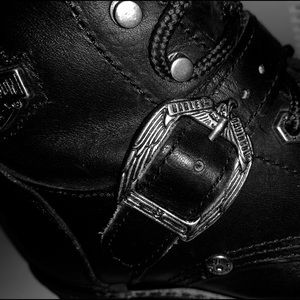 LEATHER Harley Davidson steel toe combat boots!!